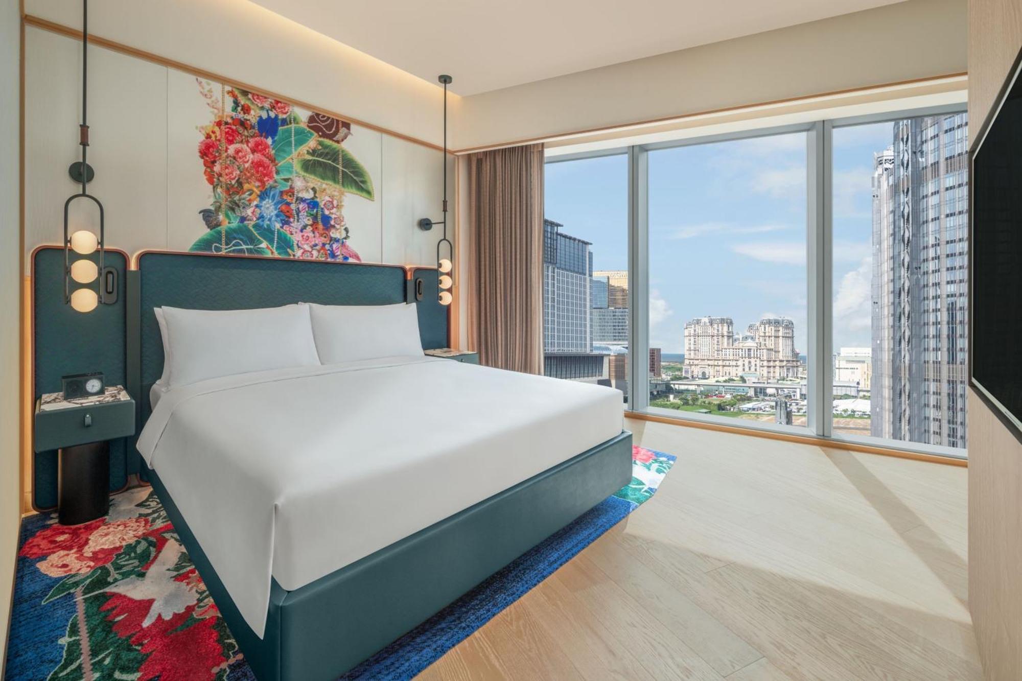 W Macau - Studio City Bagian luar foto Deluxe Suite