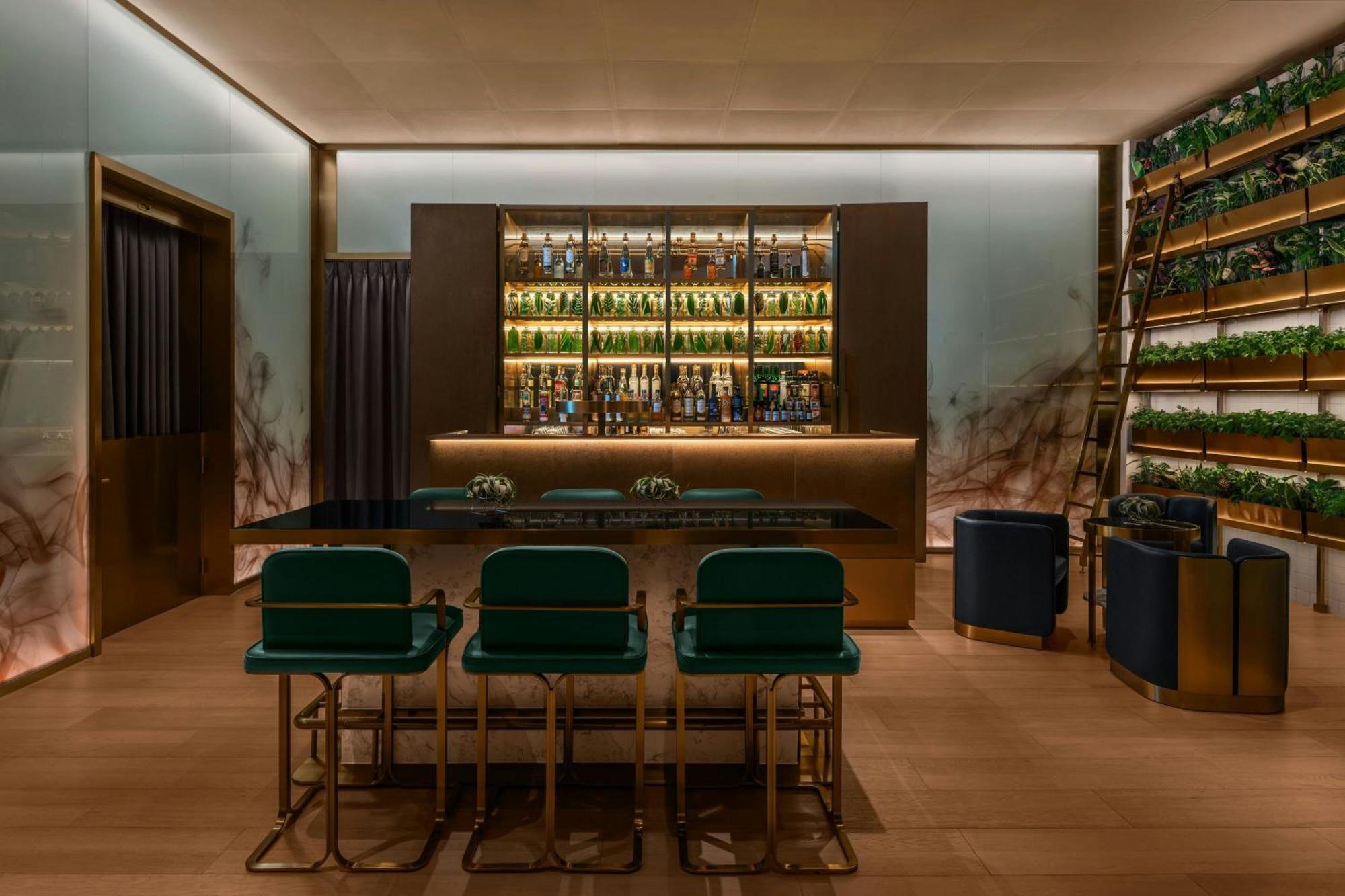 W Macau - Studio City Bagian luar foto The Bar