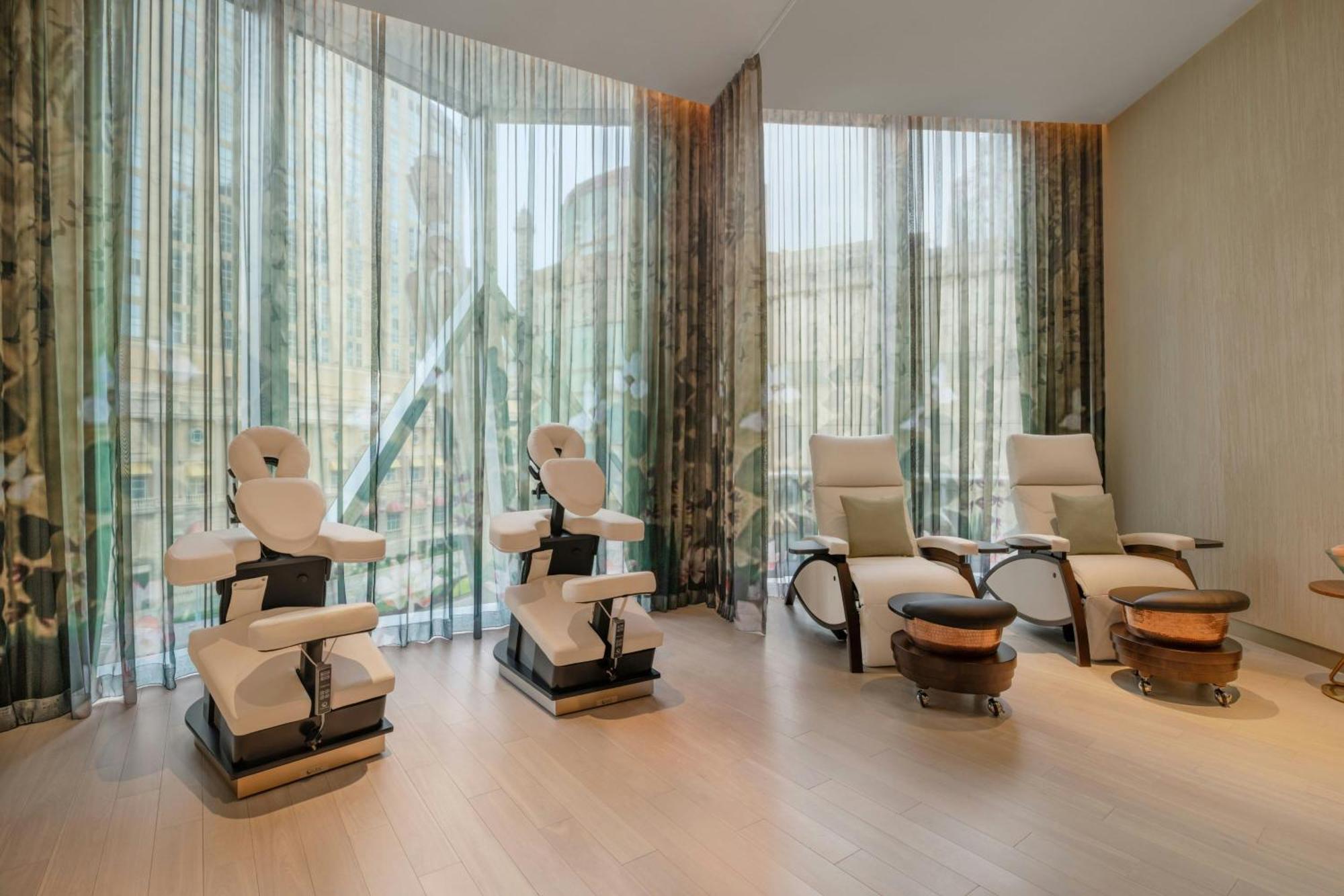 W Macau - Studio City Bagian luar foto The spa at The Ritz-Carlton, DIFC