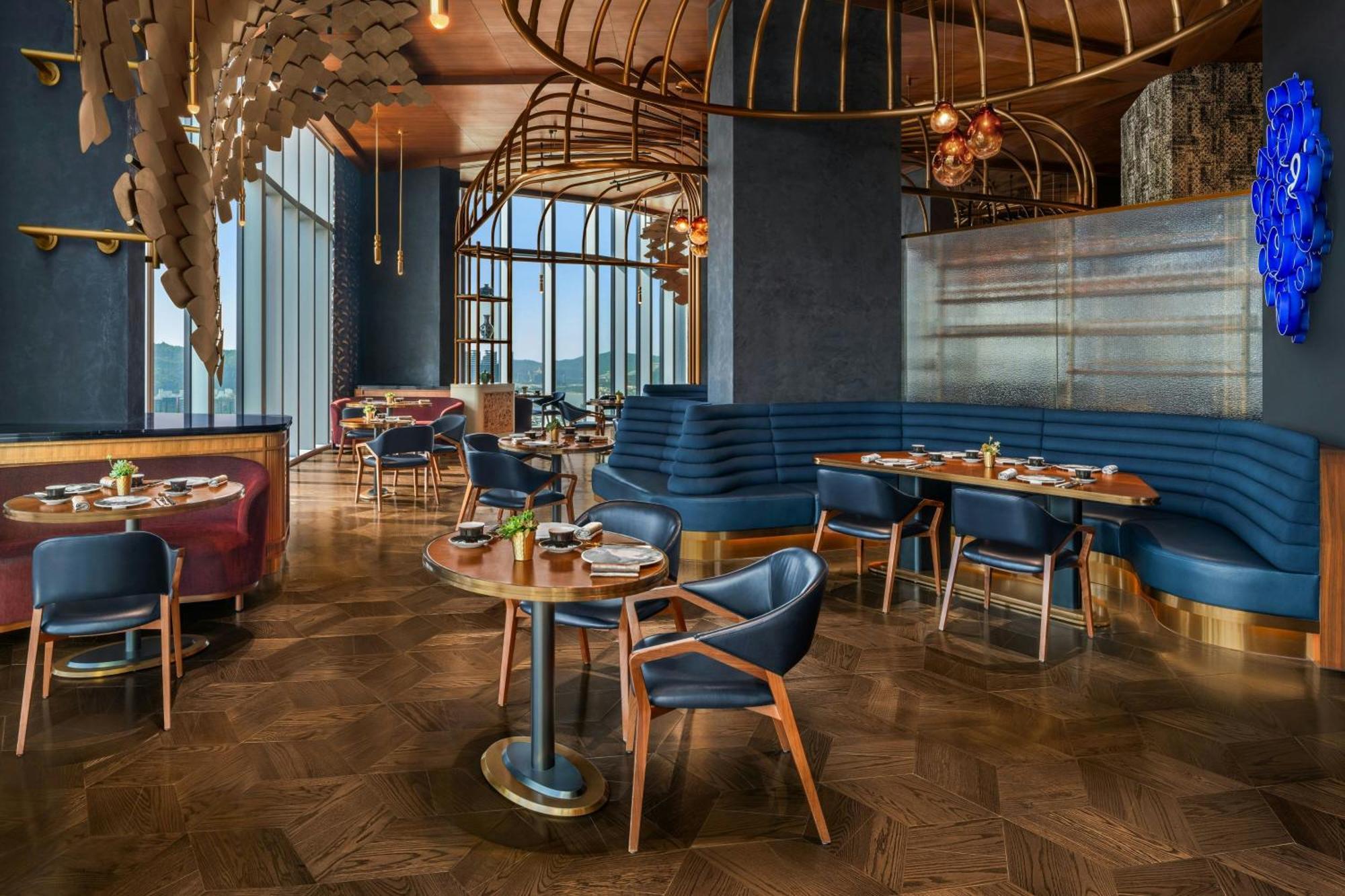 W Macau - Studio City Bagian luar foto The interior of the restaurant