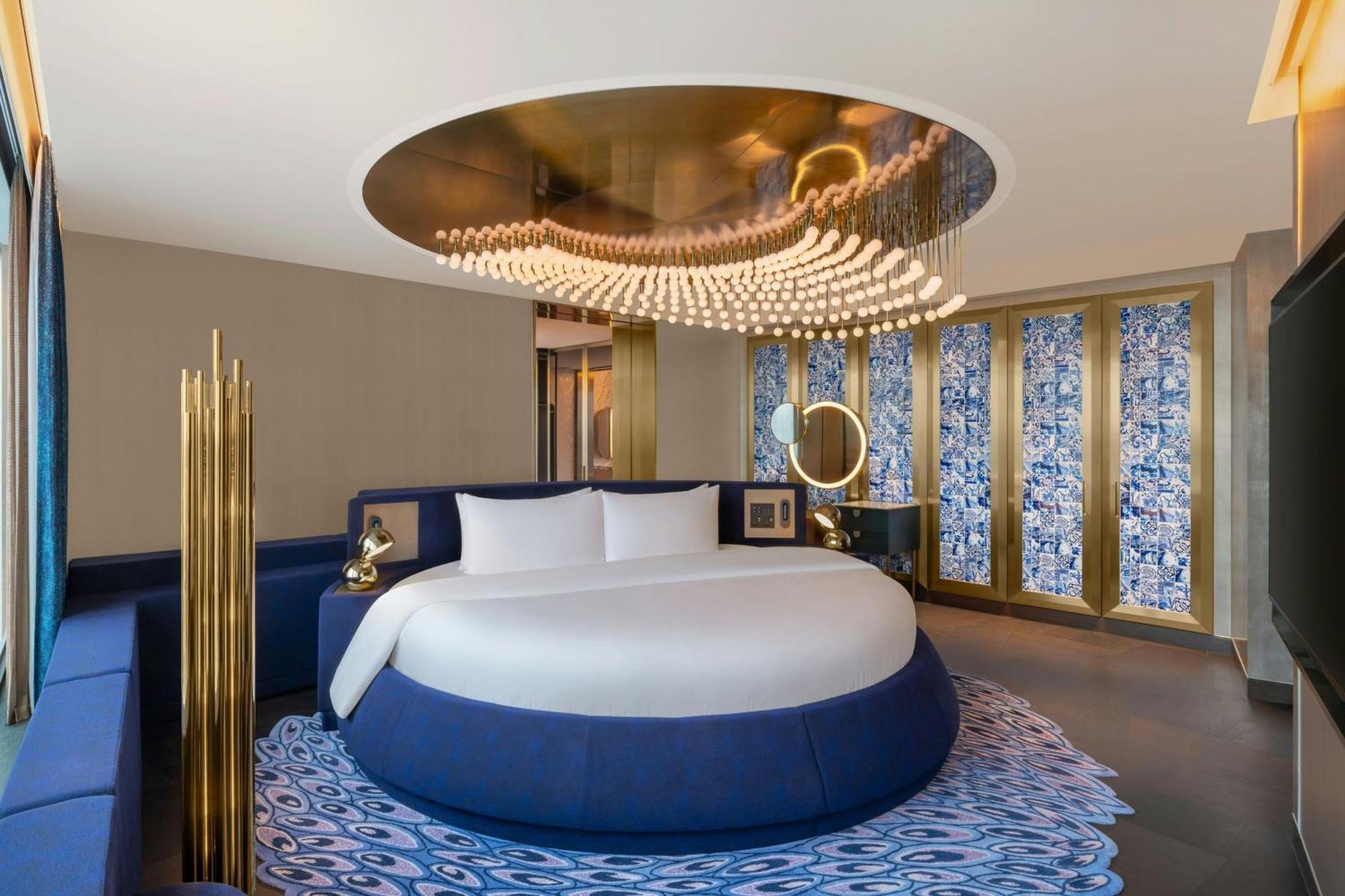 W Macau - Studio City Bagian luar foto A bedroom at the hotel